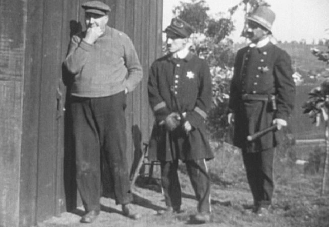 Chaplin Film by film. 1914. (A thief catcher)