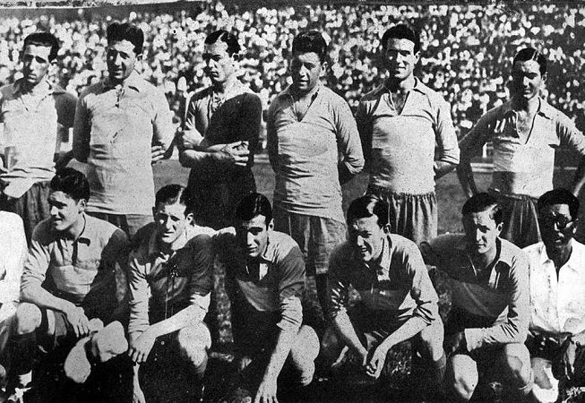 Archivo Diario Clarín. 1931. (Boca fue el primer campeón de la Liga Argentina de Football, en 1931).